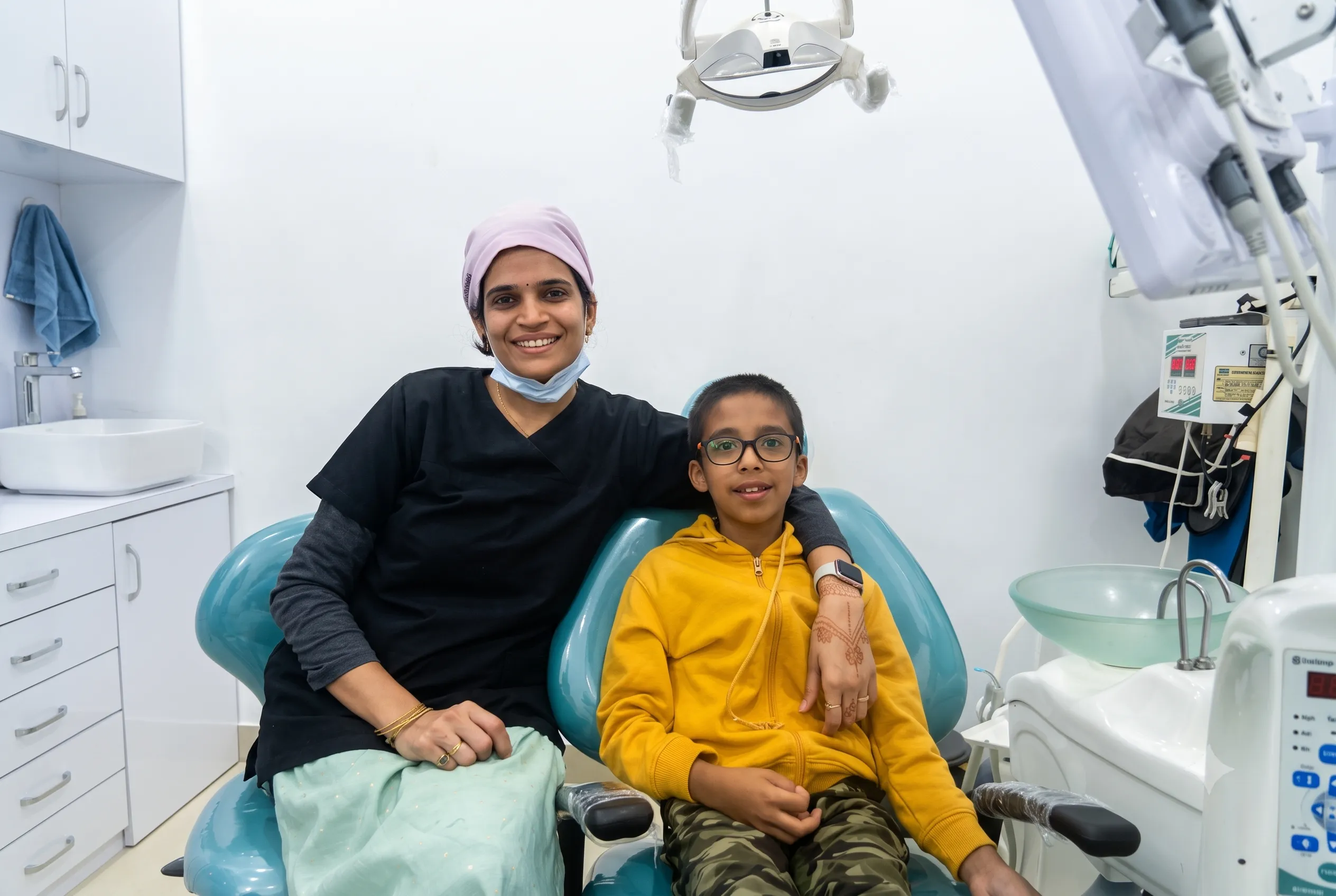 Dr. Sanchita Kant with Happy Patients at Kant Dental Clinic Aundh